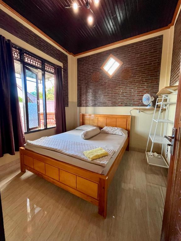 Toraja Bungin Family House
