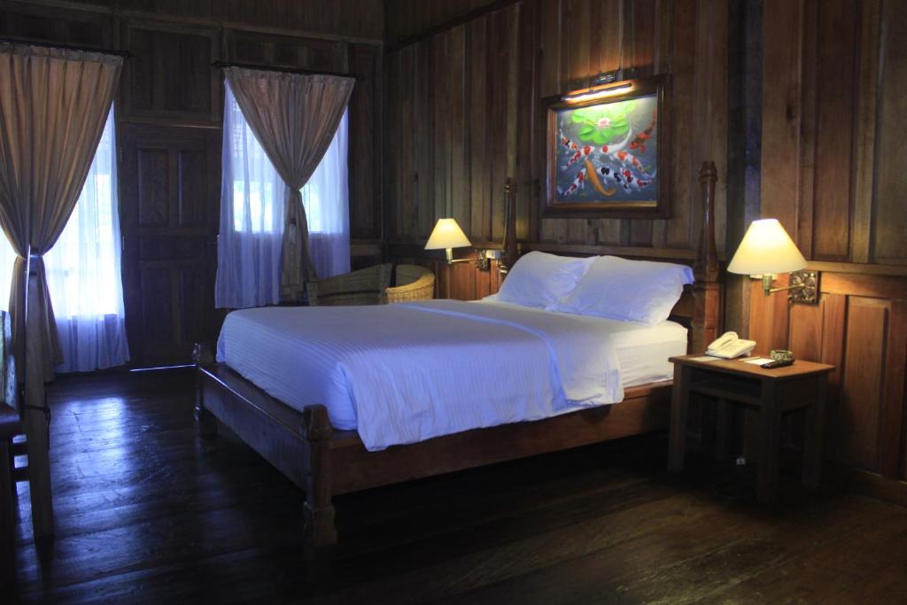 Wakatobi Patuno Diving and Beach Resort