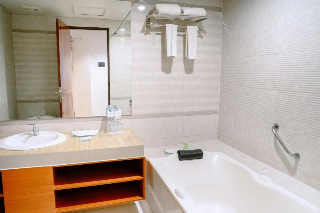Hotel Santika Luwuk