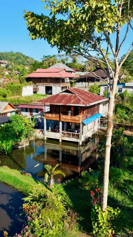 Talaga Tomohon Home Stay and Fishing Pond