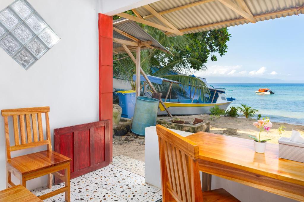 Coco Divers & Homestay Bunaken