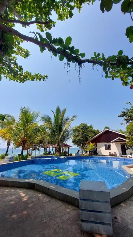 Siuri Cottages & Restaurant