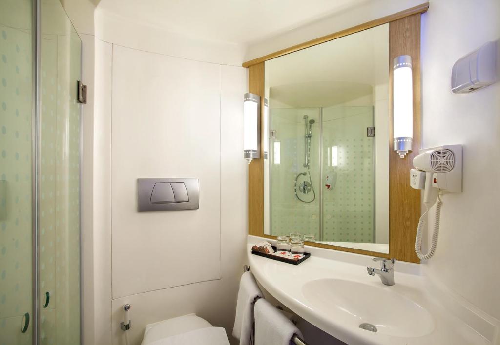 Ibis Manado City Center Boulevard