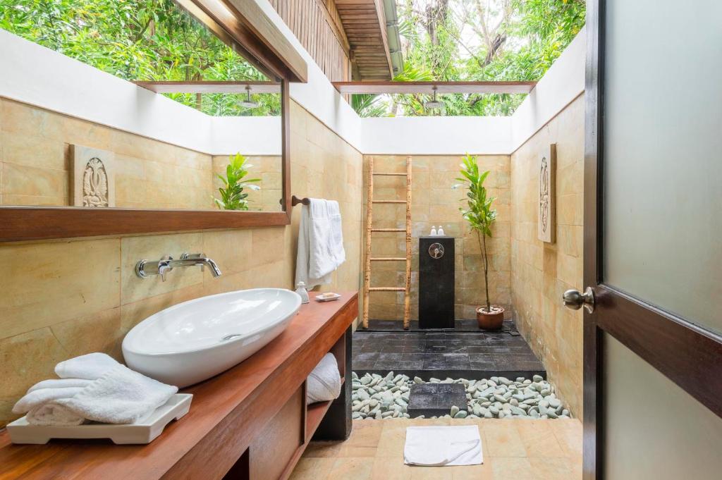 Siladen Resort & Spa